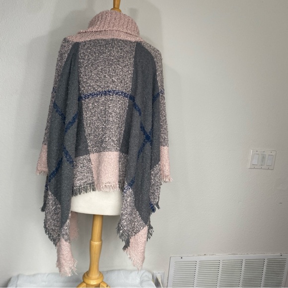 NWT New JC Sunny Women's Gray Pink Cowl Neck Cozy Poncho Cape O/S Cabincore Boho - Picture 2 of 16